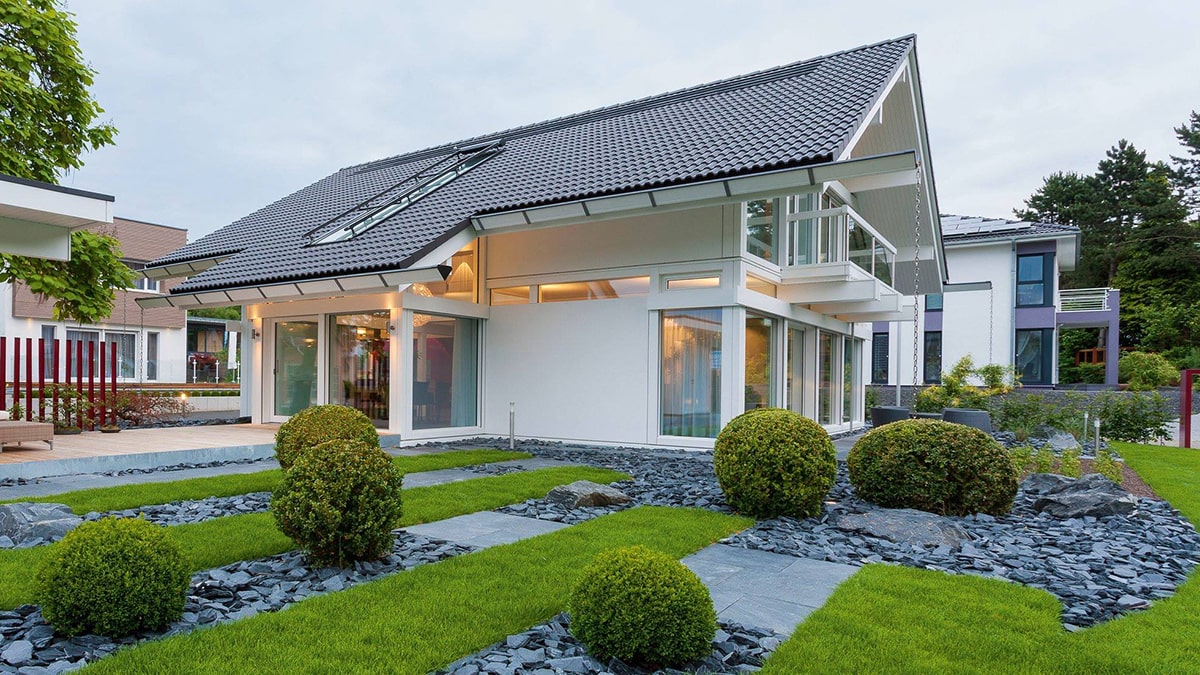 Цементно-песчаная черепица рядовая BRAAS Таунус графит