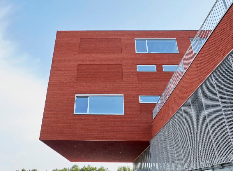 Кирпич облицовочный Terca Marono Rood Extra, 288*88*48 мм
