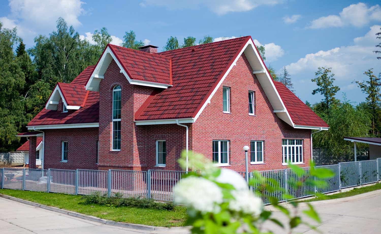 Боковое примыкание правое Metrotile, Red black