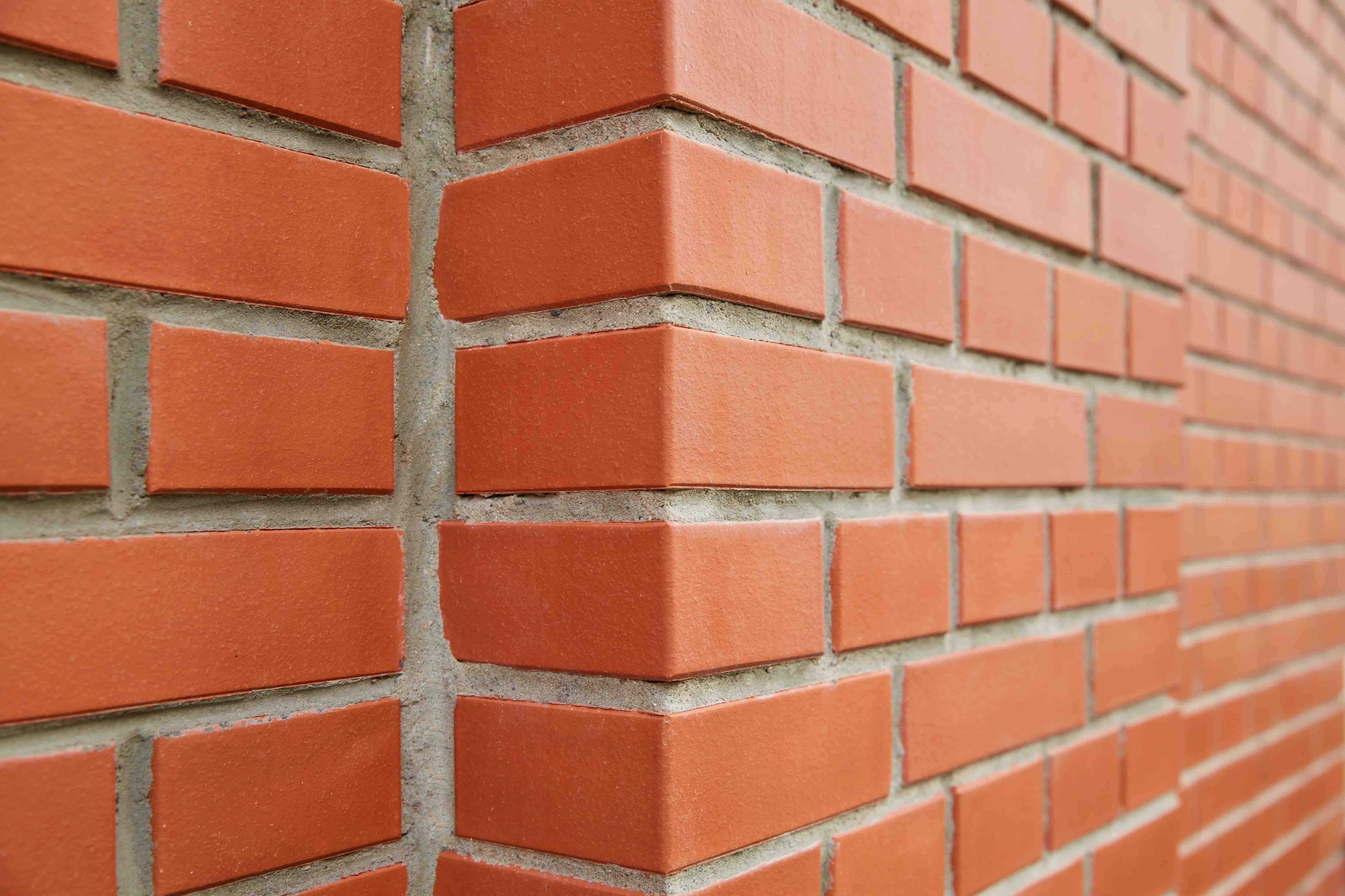 Кирпич облицовочный полнотелый ЛСР, красный, гладкий, 250*120*65 мм