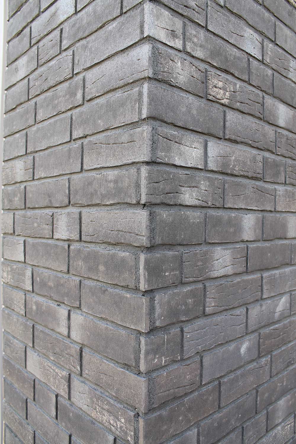 Клинкерная плитка под кирпич Stroeher Steinlinge 376 platinschwarz рельефная NF14, 240*71*14 мм