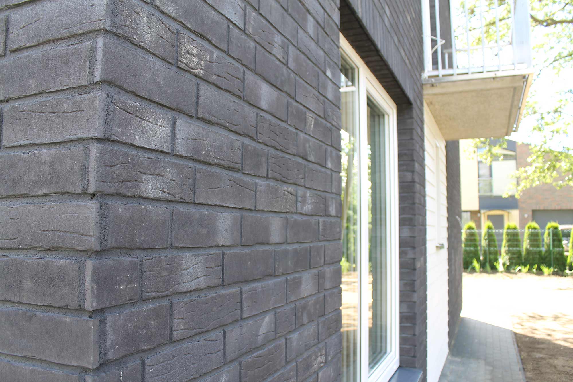 Клинкерная плитка под кирпич Stroeher Steinlinge 376 platinschwarz рельефная NF14, 240*71*14 мм