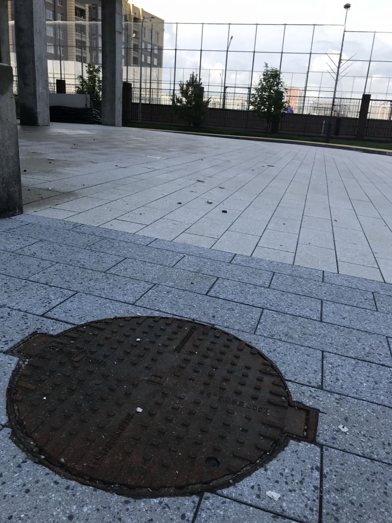Люк Standartpark чугунный с запорным устройством с уплотняющей прокладкой, 800*600*100 мм