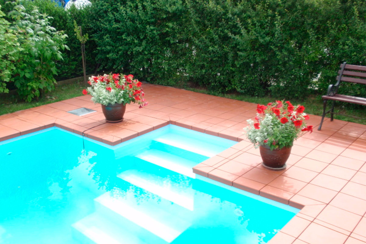 Клинкерная ступень с насечками Stroeher Keraplatte Terra 215 patrizierrot 300х294х14 мм