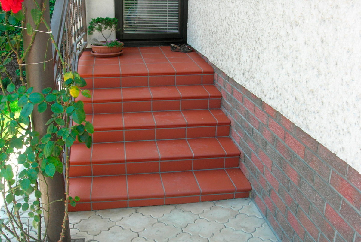 Клинкерная напольная плитка Stroeher Keraplatte Terra 215 patrizierrot, 240x240x12 мм