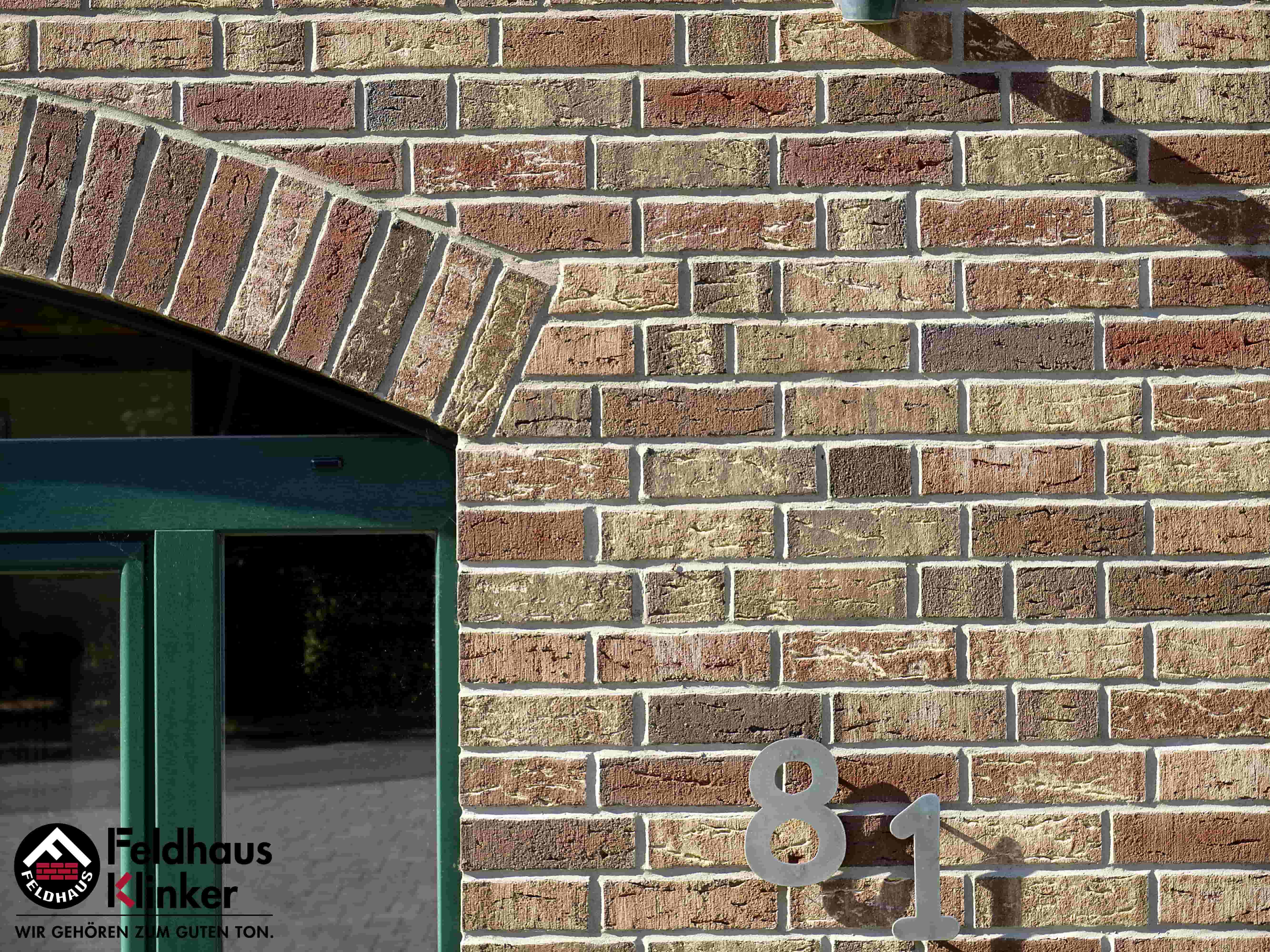 Клинкерная плитка угловая ручной формовки Feldhaus Klinker NF 14 W690 sintra ardor blanca 240*71*115*14 мм