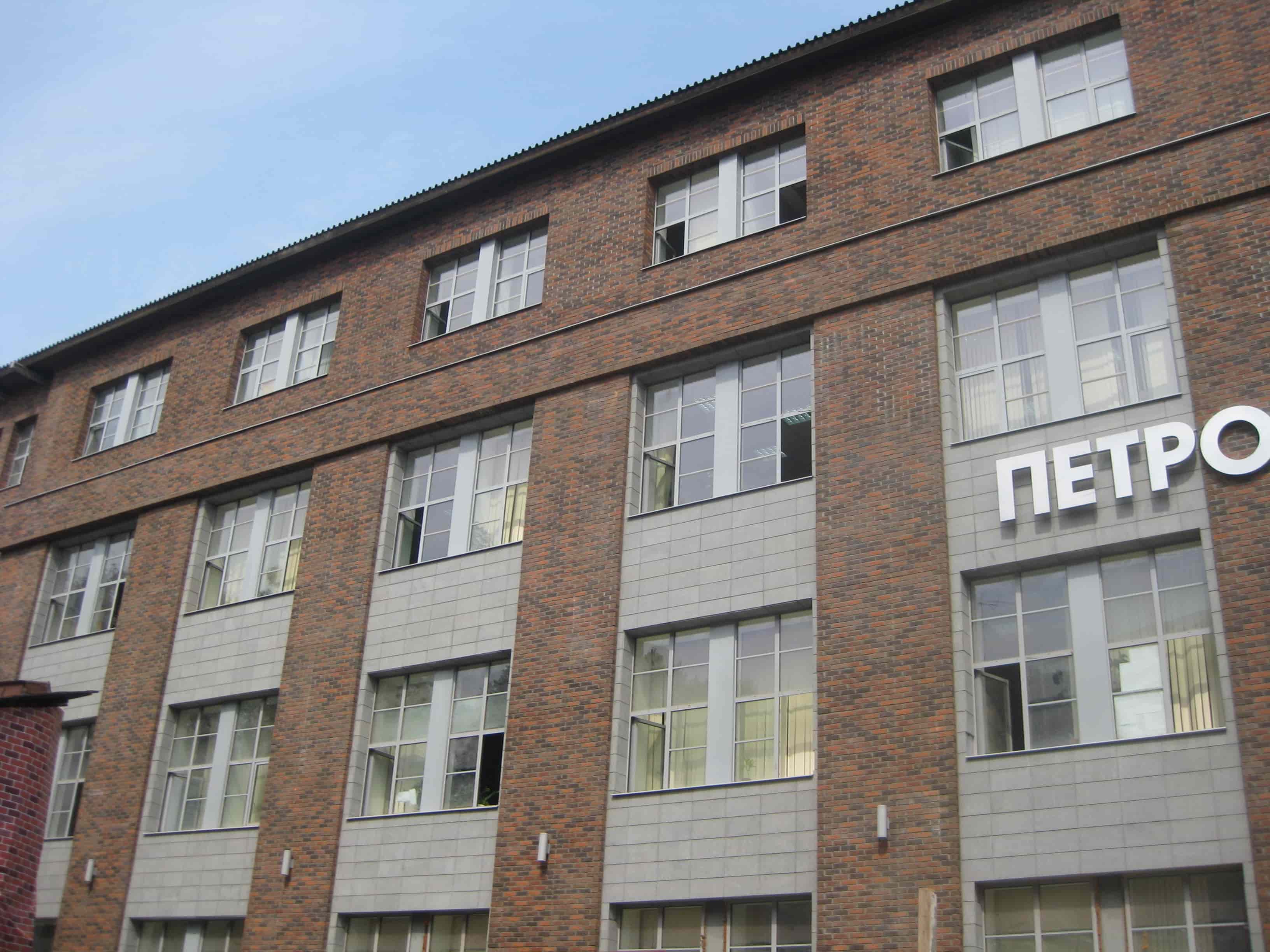 Клинкерная плитка под кирпич Feldhaus Klinker NF 14 R687 sintra terracotta linguro 240*71*14 мм