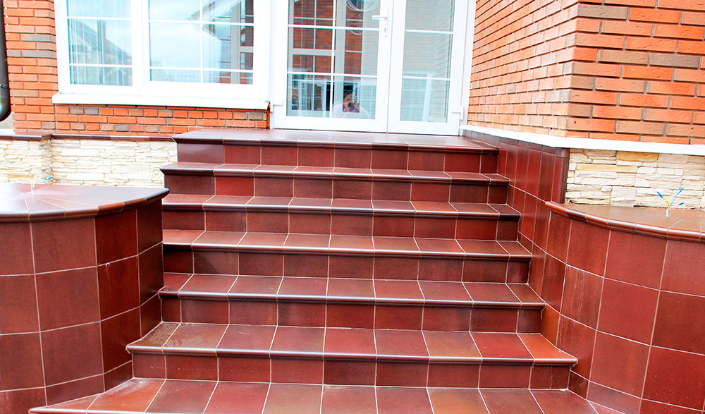 Клинкерная угловая ступень флорентинер Stroeher Keraplatte Duro 825 sherry, 345х345х12 мм