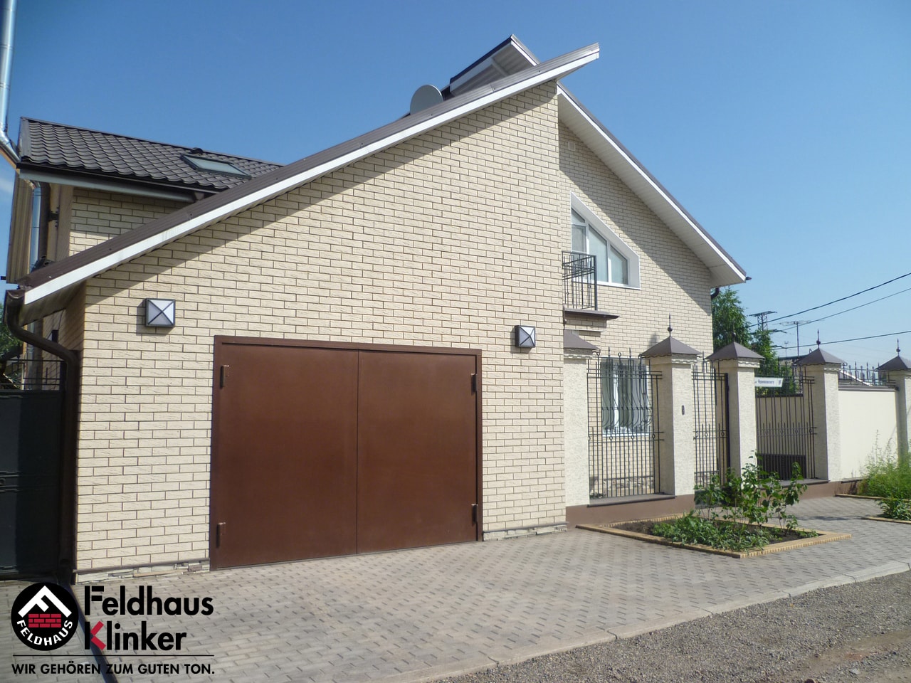 Клинкерная плитка угловая ручной формовки Feldhaus Klinker NF 14 W116 perla mana 240*71*115*14 мм
