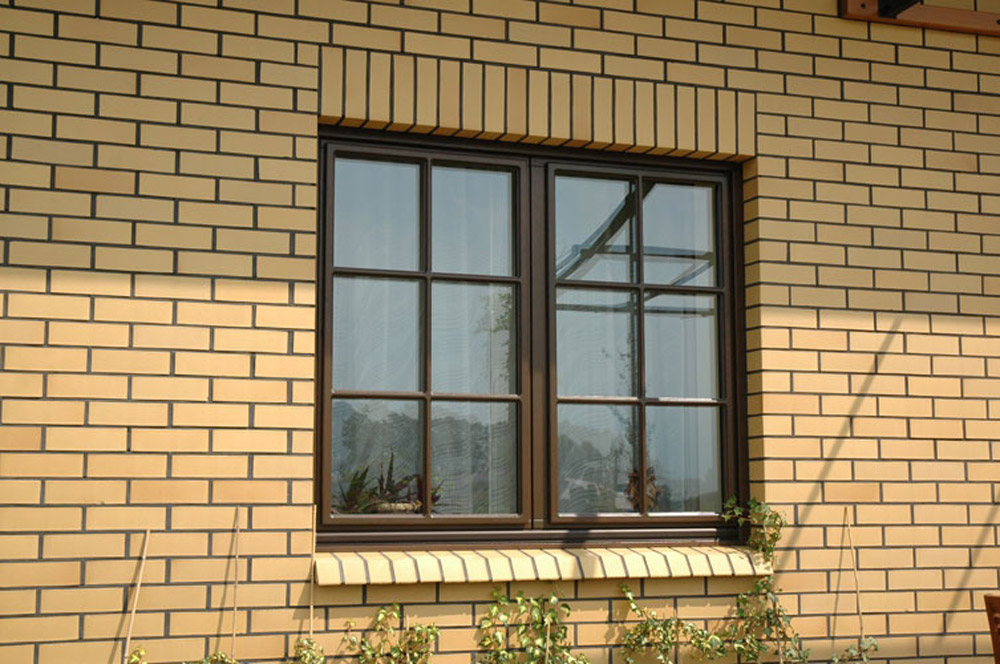 Кирпич облицовочный клинкерный полнотелый LHL Klinkier i AKA (CRH) SAHARA PELNA гладкий, 250*120*65 мм