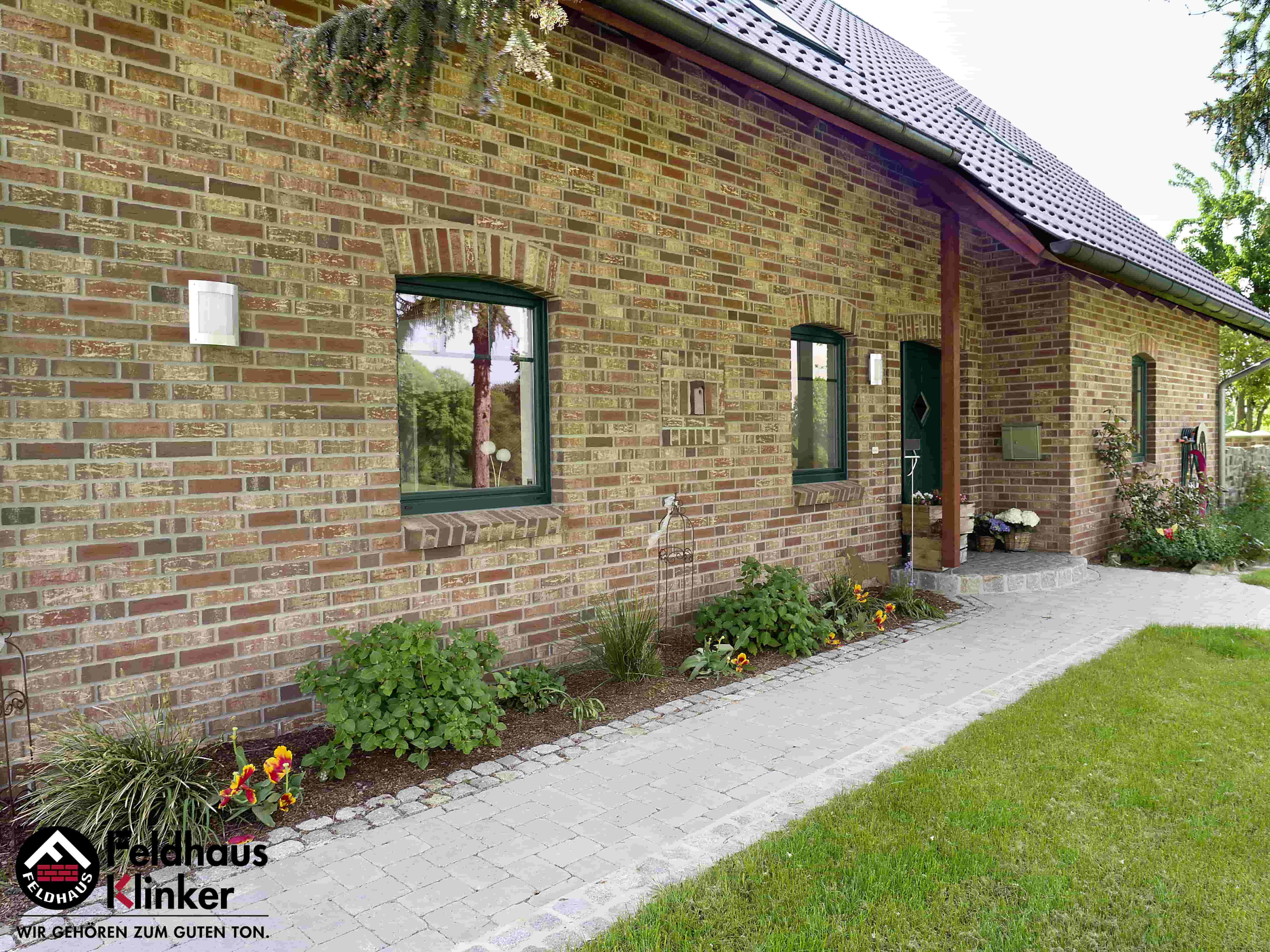 Клинкерная плитка угловая ручной формовки Feldhaus Klinker NF 14 W690 sintra ardor blanca 240*71*115*14 мм