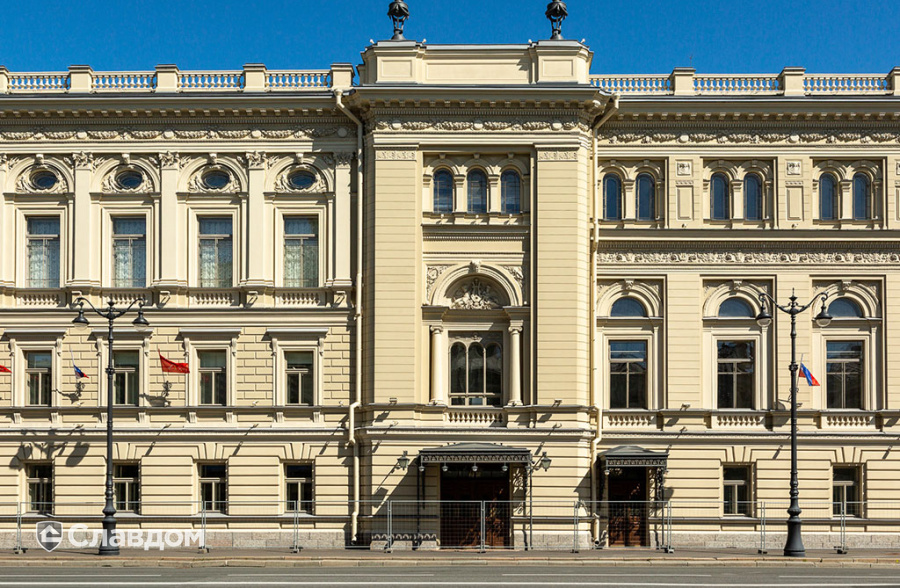 Консерватория им. Н.А. Римского-Корсакова на Театральной площади