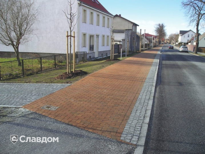 Тротуар с применением брусчатки Penter Saale