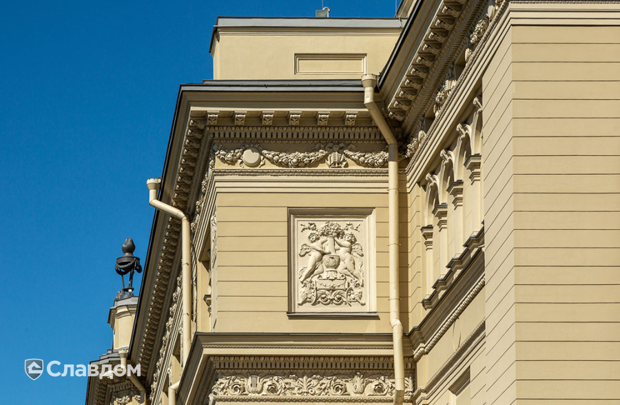 Консерватория им. Н.А. Римского-Корсакова на Театральной площади