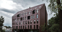 Малоэтажный жилой дом с облицовкой фасадной клинкерной плиткой King Klinker Old Castle HF37 Wall street
