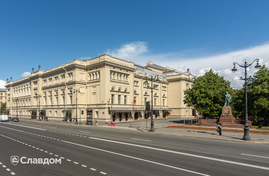 Консерватория им. Н.А. Римского-Корсакова на Театральной площади