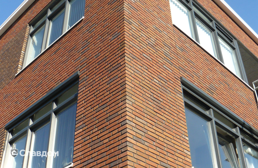 Апартаменты Amundsenstraat Valkenswaard с облицовкой кирпичом ENGELS TIGHEL BRIK Ferro