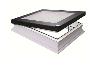 Окно для плоских крыш FAKRO DEF-D U6 без купола, 1400*1400 мм