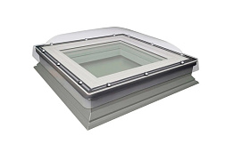 Окно для плоских крыш FAKRO DXC-C P2 с куполом, 600*600 мм